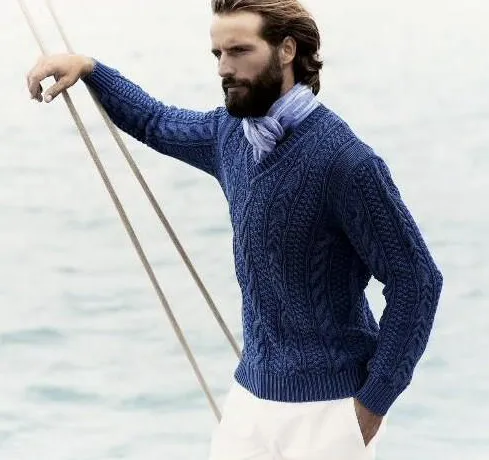 Maniquí estilo vanguardista - Con un foulard